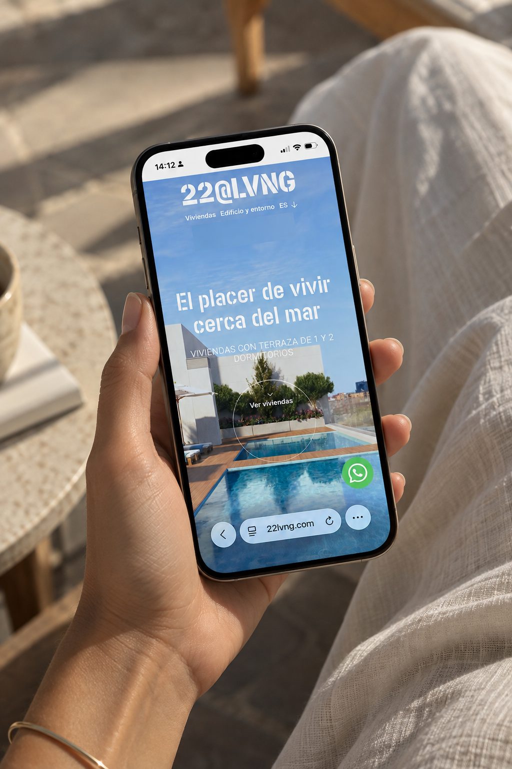 22@LVNG — the site on mobile, contact always in reach