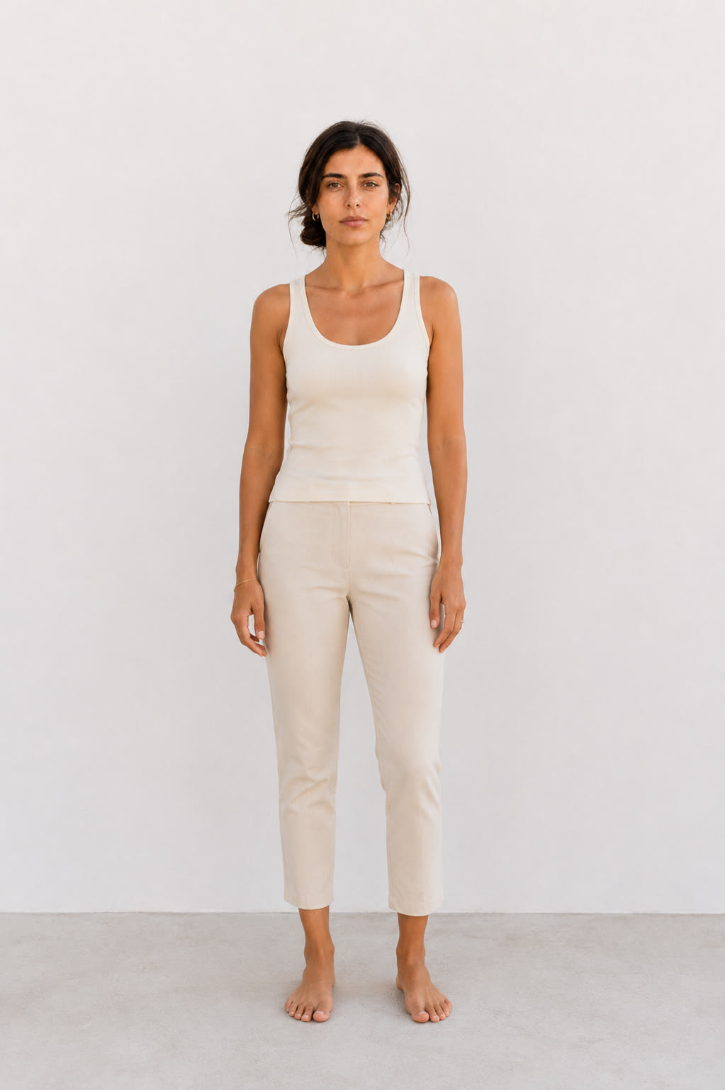Ona — full-body reference, front