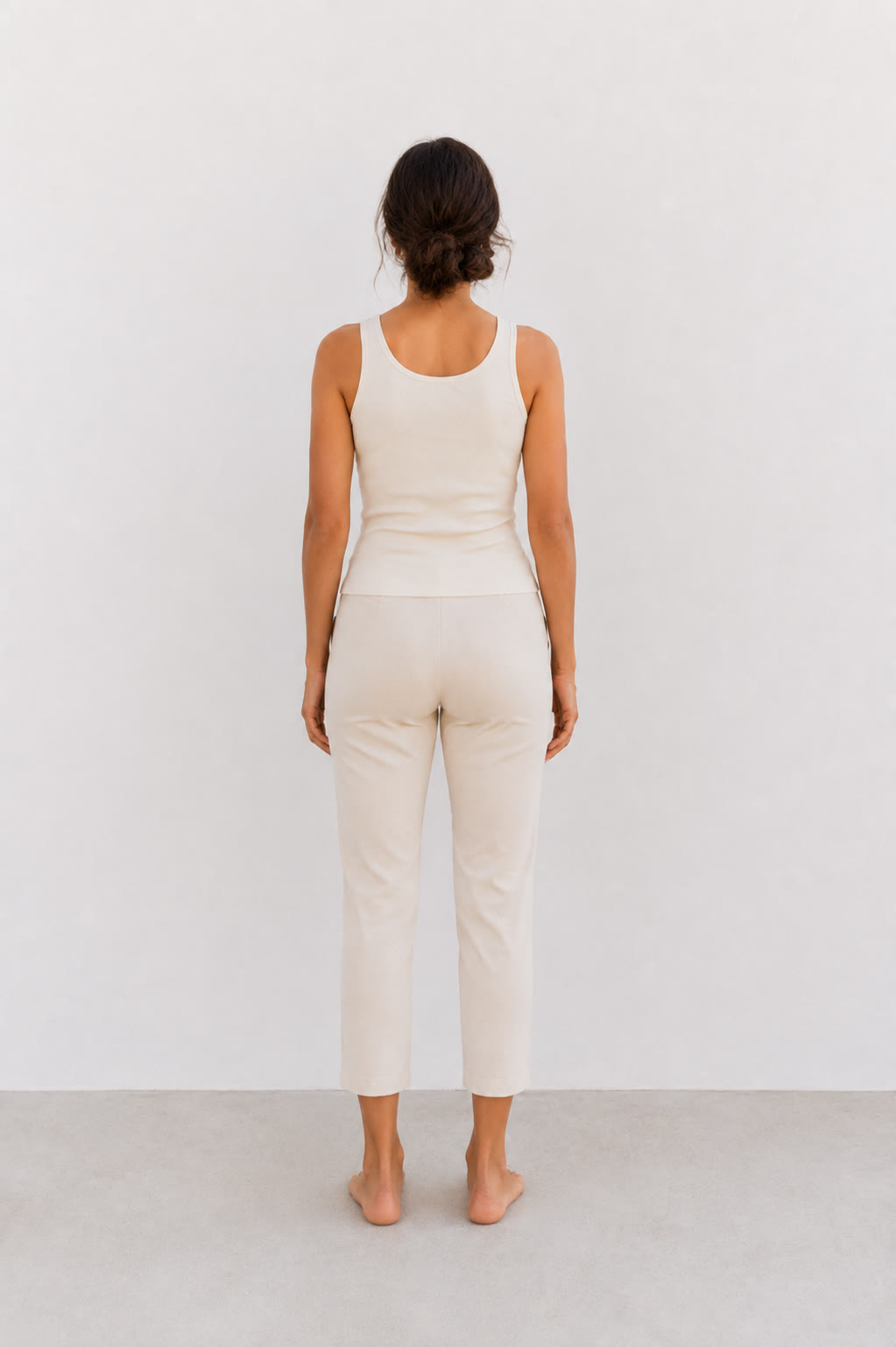 Ona — full-body reference, back