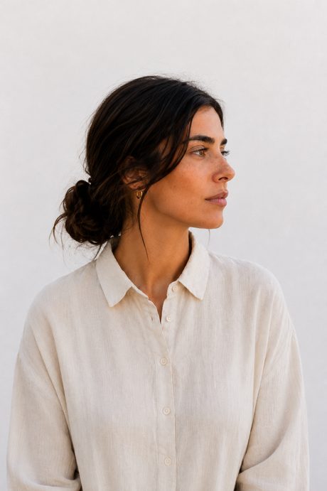 Ona — near profile